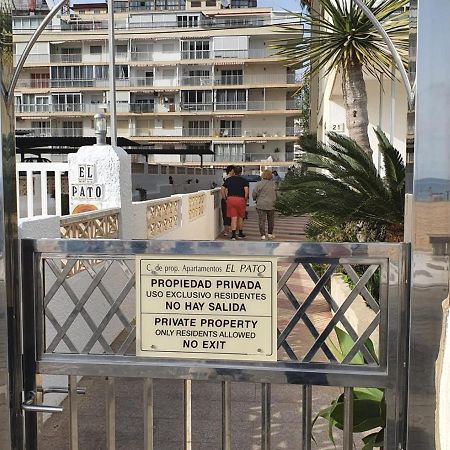 First Line Apartment With 3 Bedrooms And Seaviews Benidorm Exteriér fotografie