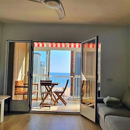 First Line Apartment With 3 Bedrooms And Seaviews Benidorm Exteriér fotografie