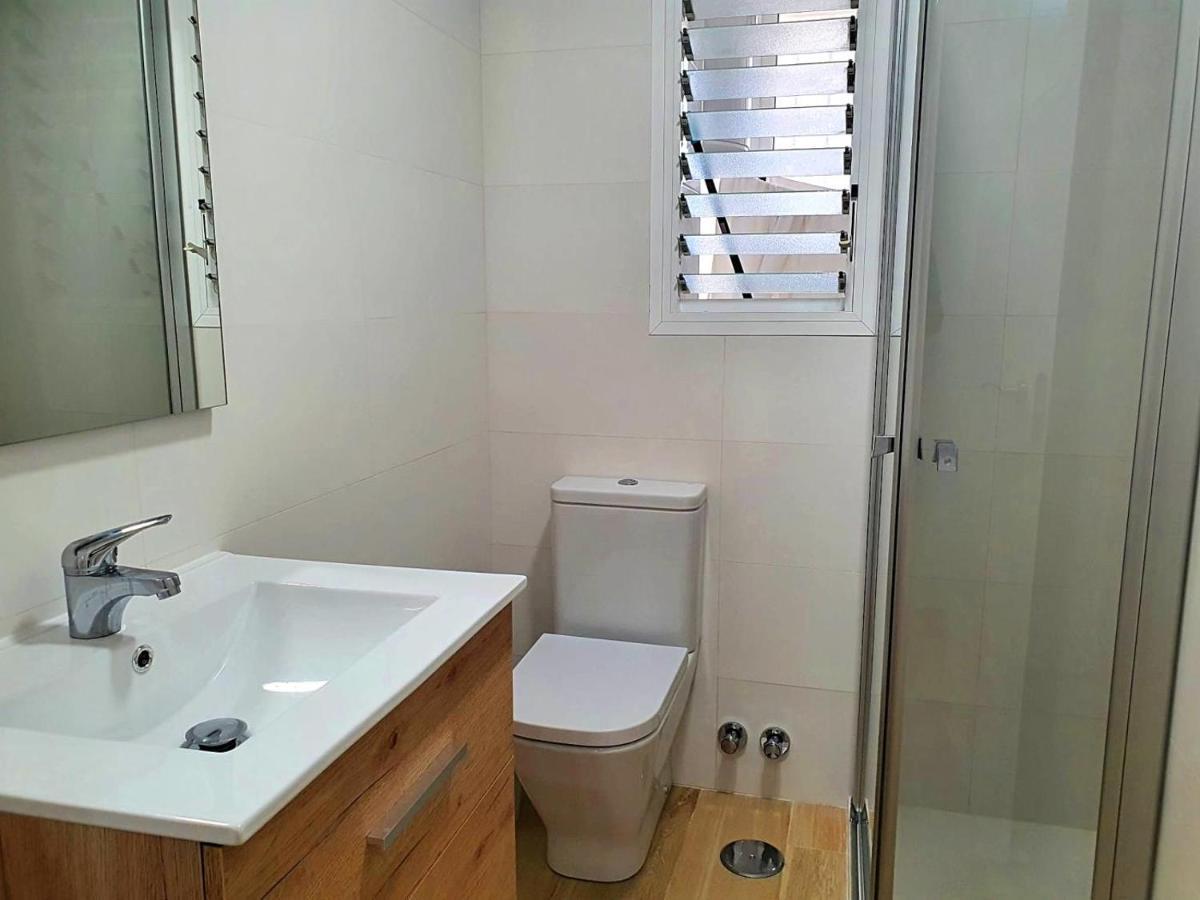 First Line Apartment With 3 Bedrooms And Seaviews Benidorm Exteriér fotografie