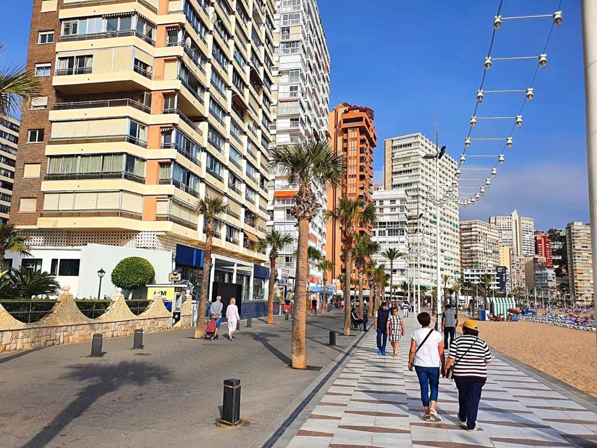 First Line Apartment With 3 Bedrooms And Seaviews Benidorm Exteriér fotografie